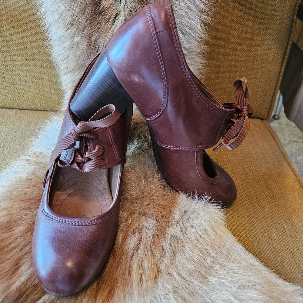 Clarks Indigo Women's Burgundy/Brown Heeled Shoes With Ribbon 9M - Picture 5 of 8